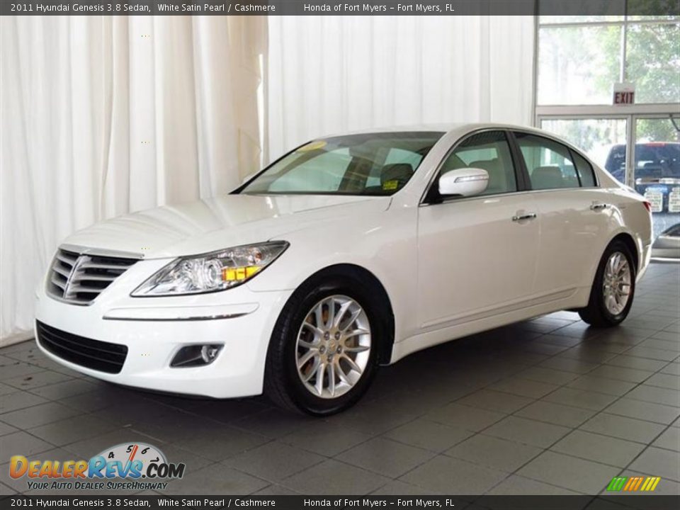 2011 Hyundai Genesis 3.8 Sedan White Satin Pearl / Cashmere Photo #3