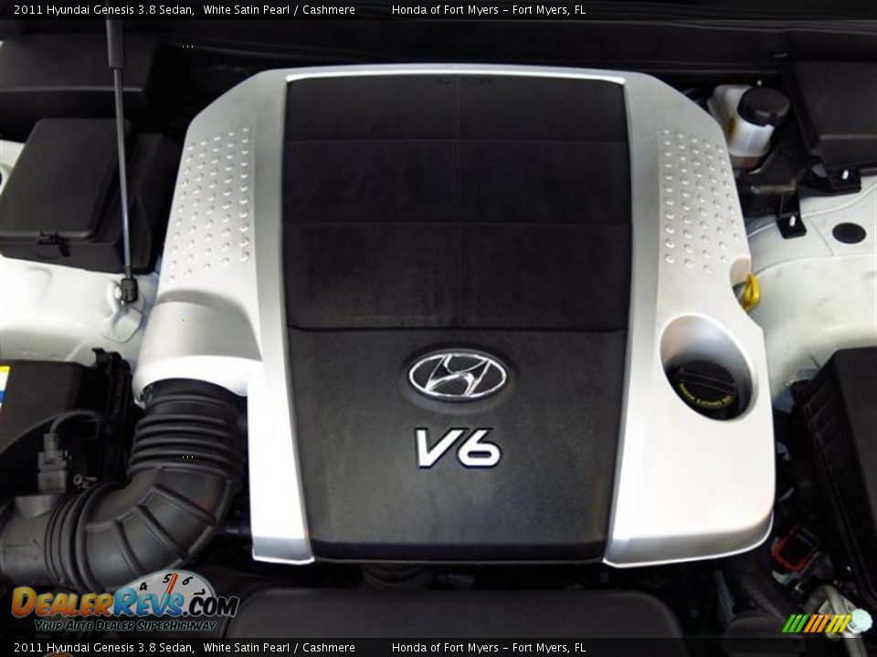 2011 Hyundai Genesis 3.8 Sedan White Satin Pearl / Cashmere Photo #10