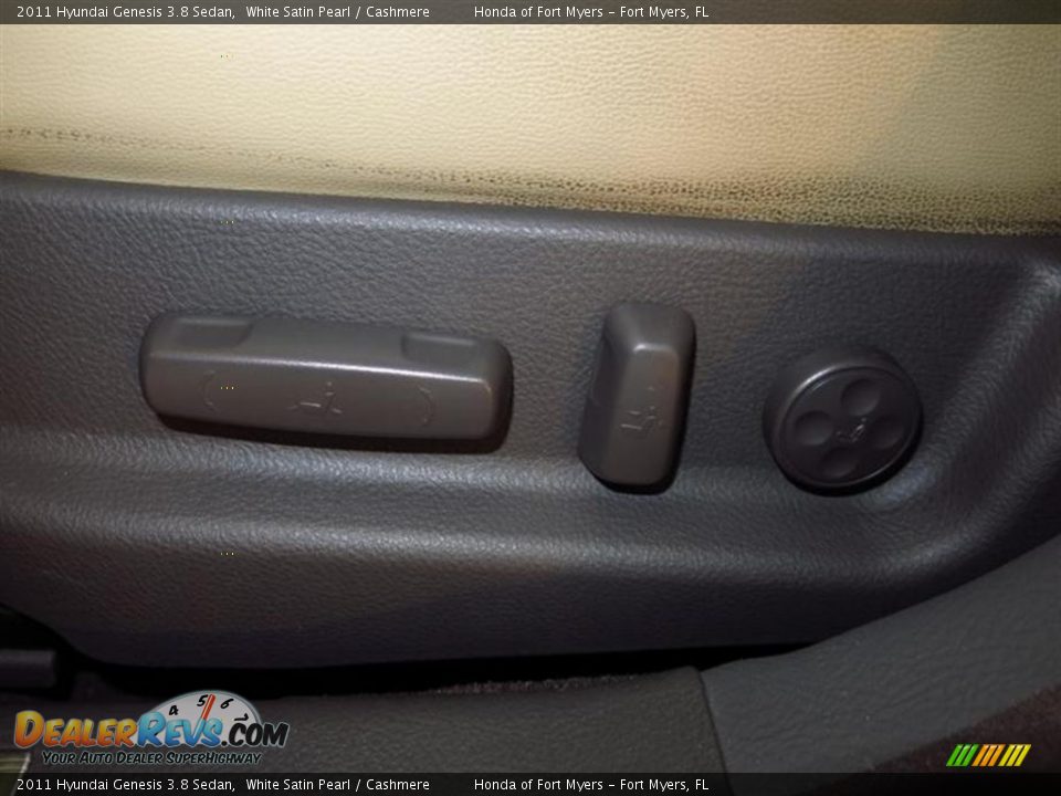 2011 Hyundai Genesis 3.8 Sedan White Satin Pearl / Cashmere Photo #19
