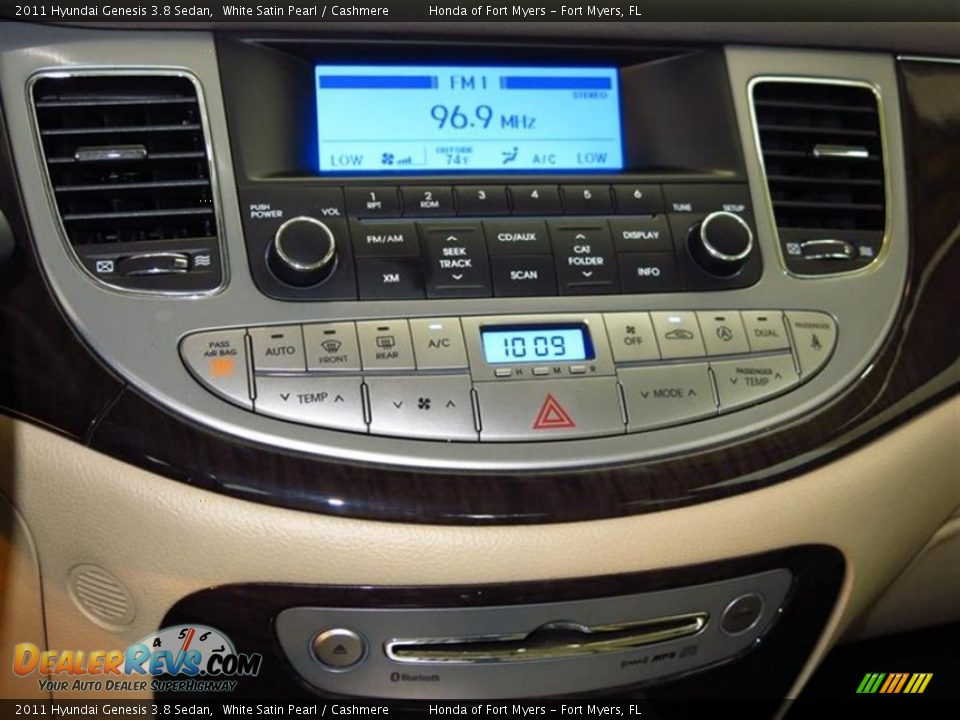 2011 Hyundai Genesis 3.8 Sedan White Satin Pearl / Cashmere Photo #21
