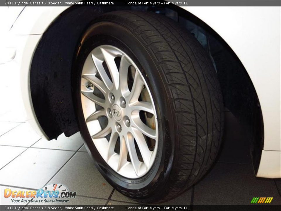 2011 Hyundai Genesis 3.8 Sedan White Satin Pearl / Cashmere Photo #26