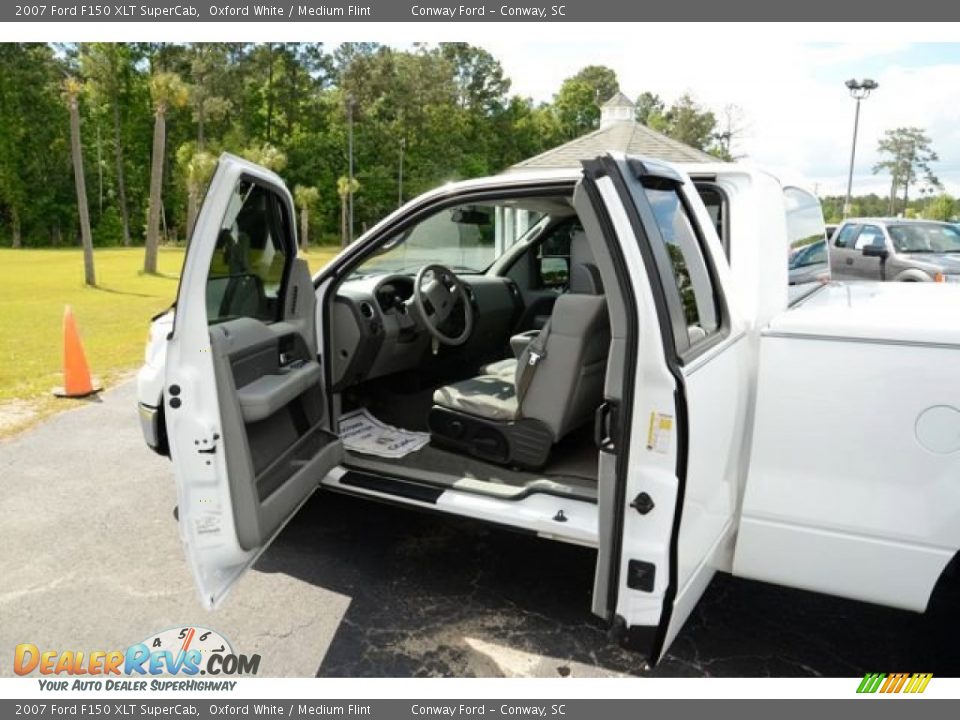 2007 Ford F150 XLT SuperCab Oxford White / Medium Flint Photo #11