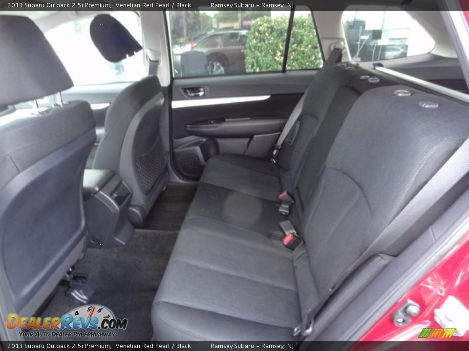 2013 Subaru Outback 2.5i Premium Venetian Red Pearl / Black Photo #17