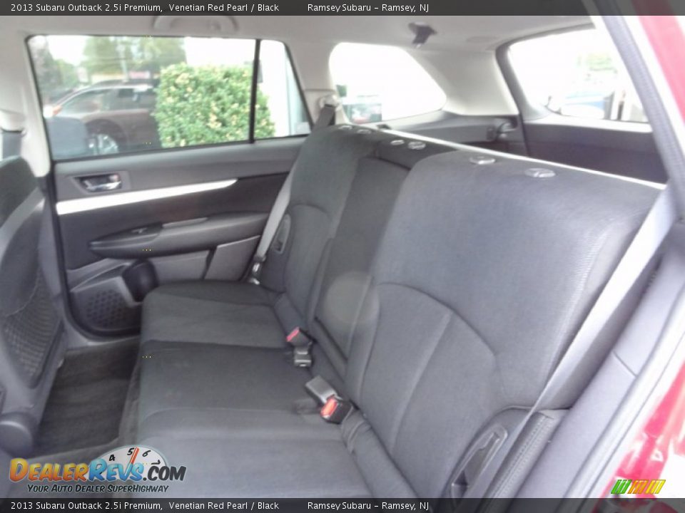 2013 Subaru Outback 2.5i Premium Venetian Red Pearl / Black Photo #19