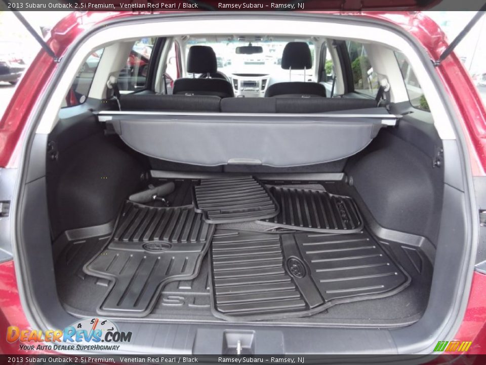 2013 Subaru Outback 2.5i Premium Venetian Red Pearl / Black Photo #20