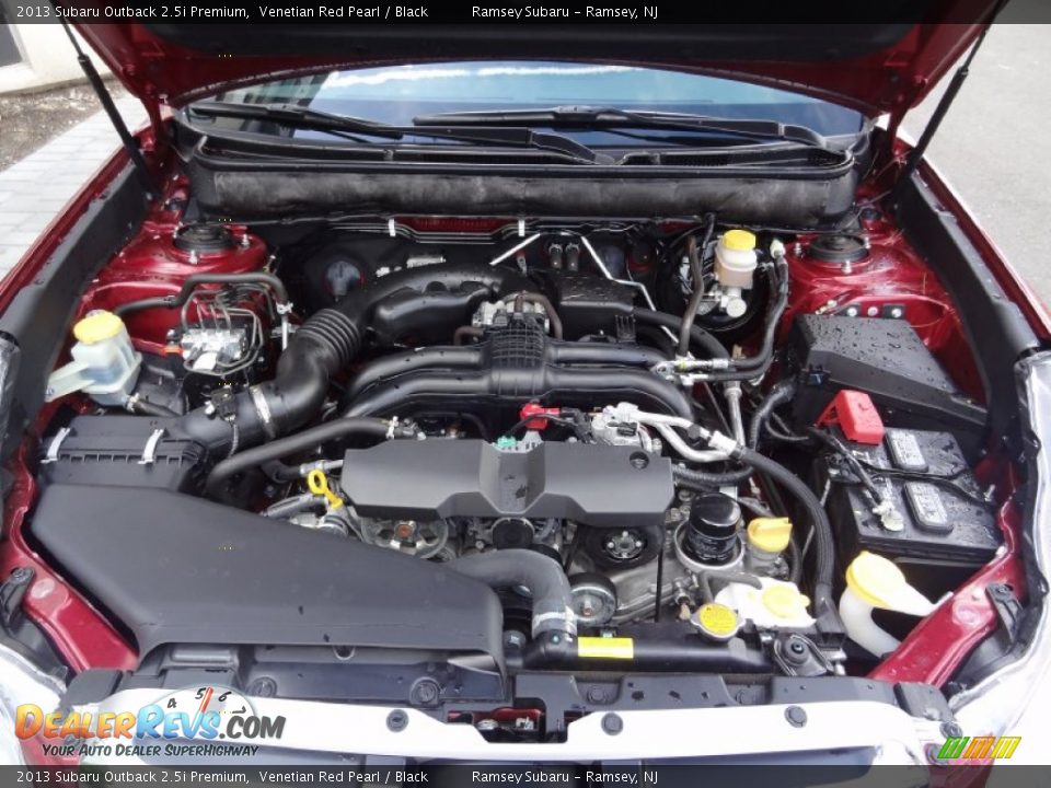 2013 Subaru Outback 2.5i Premium Venetian Red Pearl / Black Photo #33