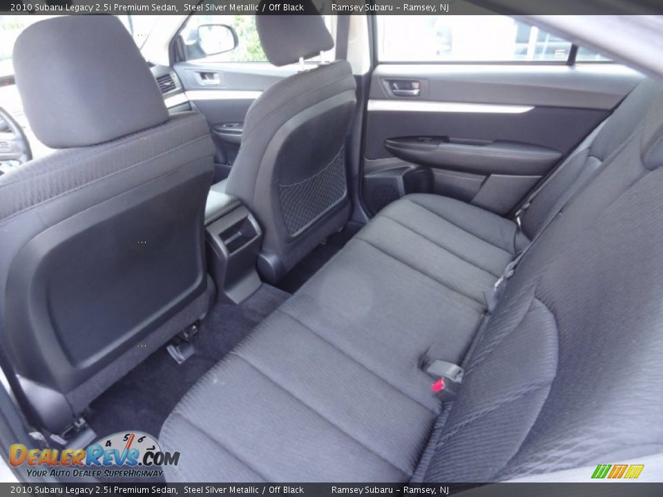 2010 Subaru Legacy 2.5i Premium Sedan Steel Silver Metallic / Off Black Photo #18