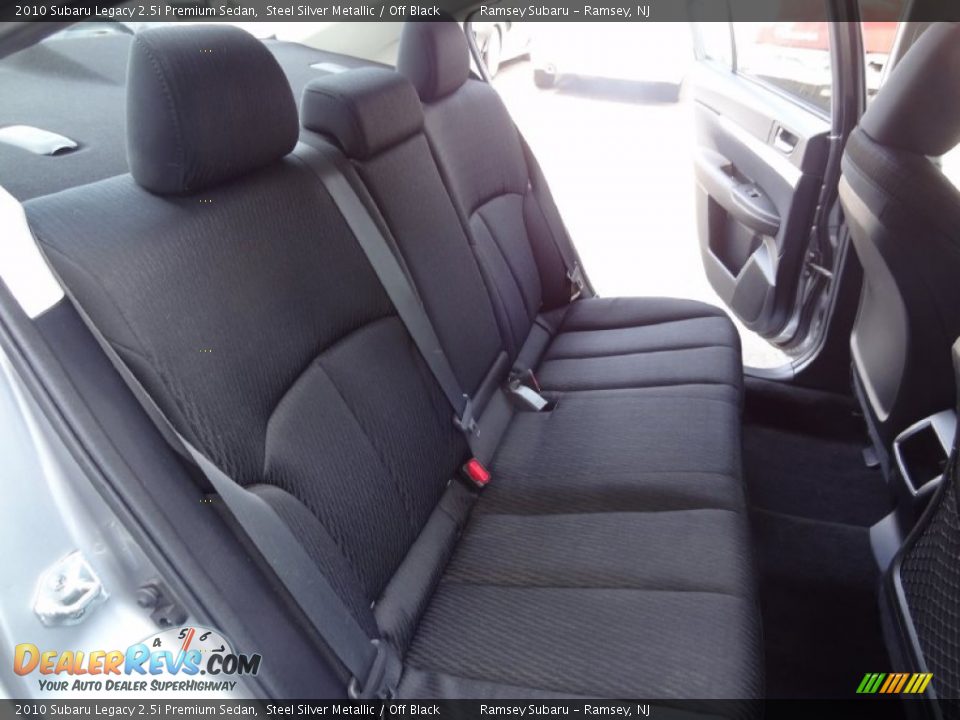 2010 Subaru Legacy 2.5i Premium Sedan Steel Silver Metallic / Off Black Photo #25