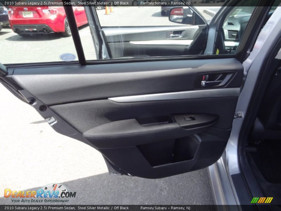 2010 Subaru Legacy 2.5i Premium Sedan Steel Silver Metallic / Off Black Photo #28