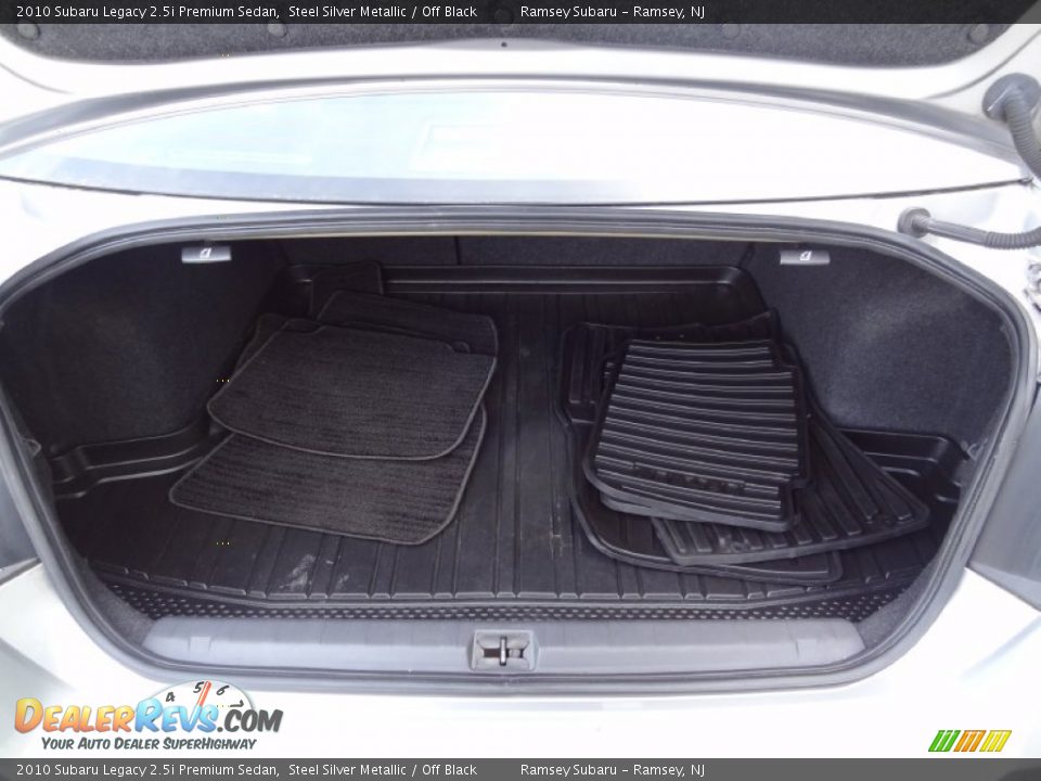 2010 Subaru Legacy 2.5i Premium Sedan Steel Silver Metallic / Off Black Photo #32