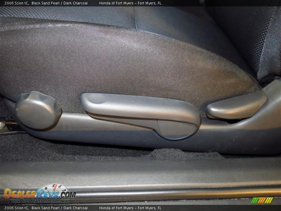 2006 Scion tC Black Sand Pearl / Dark Charcoal Photo #18