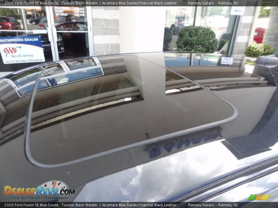 2009 Ford Fusion SE Blue Suede Tuxedo Black Metallic / Alcantara Blue Suede/Charcoal Black Leather Photo #29