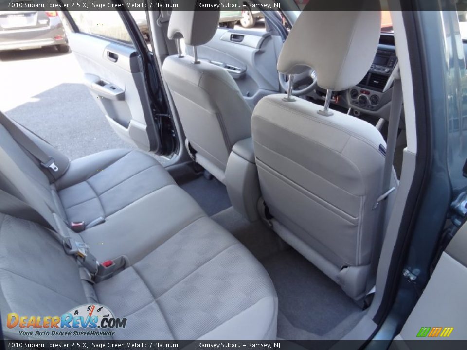 2010 Subaru Forester 2.5 X Sage Green Metallic / Platinum Photo #24