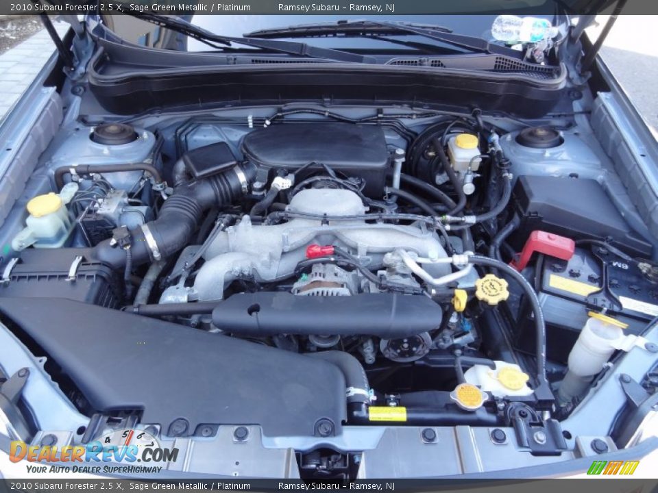 2010 Subaru Forester 2.5 X Sage Green Metallic / Platinum Photo #31