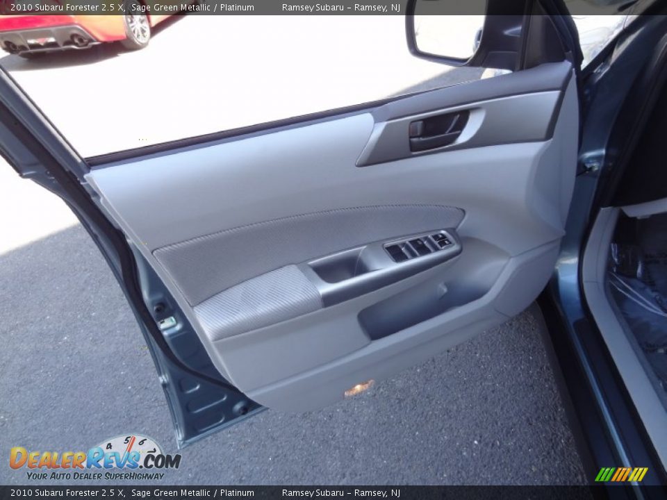 2010 Subaru Forester 2.5 X Sage Green Metallic / Platinum Photo #36