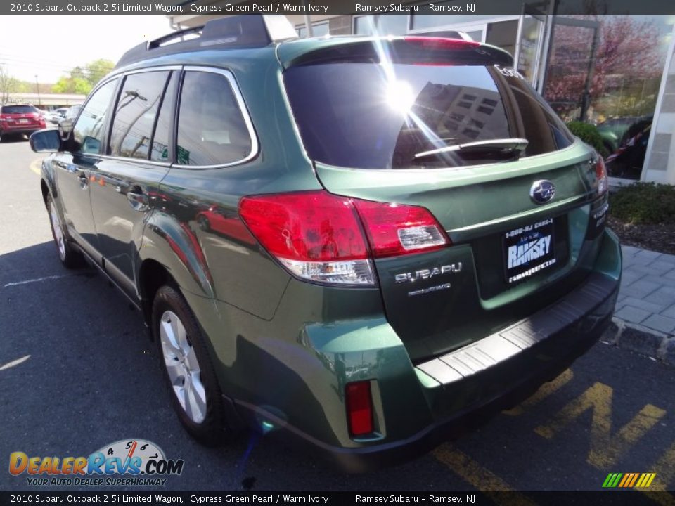 2010 Subaru Outback 2.5i Limited Wagon Cypress Green Pearl / Warm Ivory Photo #5