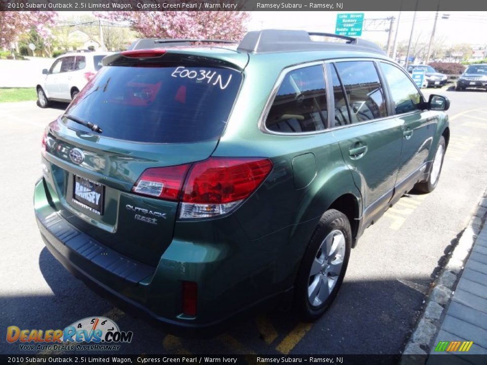 2010 Subaru Outback 2.5i Limited Wagon Cypress Green Pearl / Warm Ivory Photo #7