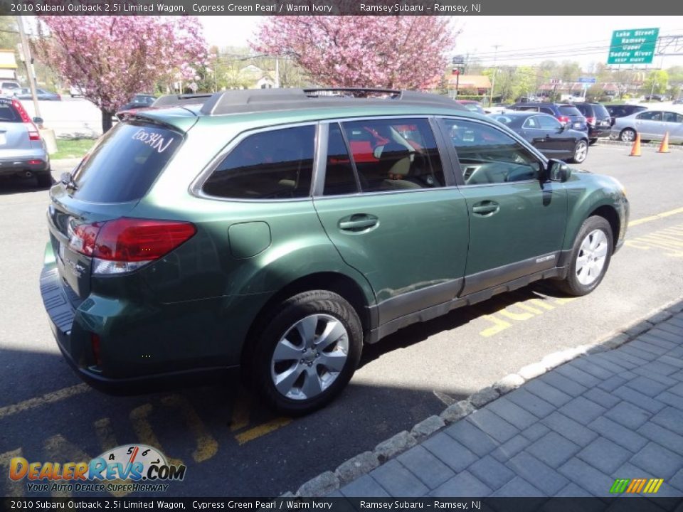 2010 Subaru Outback 2.5i Limited Wagon Cypress Green Pearl / Warm Ivory Photo #8