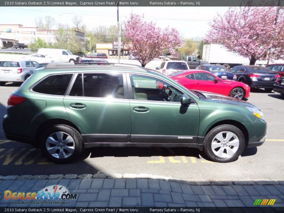 2010 Subaru Outback 2.5i Limited Wagon Cypress Green Pearl / Warm Ivory Photo #9
