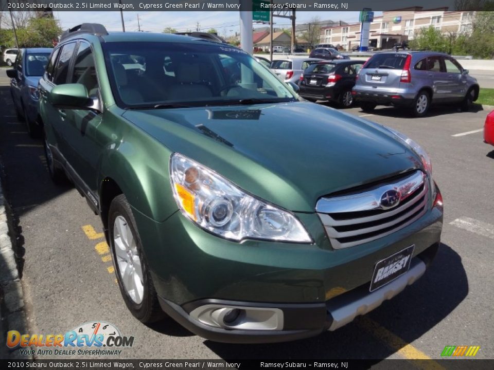 2010 Subaru Outback 2.5i Limited Wagon Cypress Green Pearl / Warm Ivory Photo #11