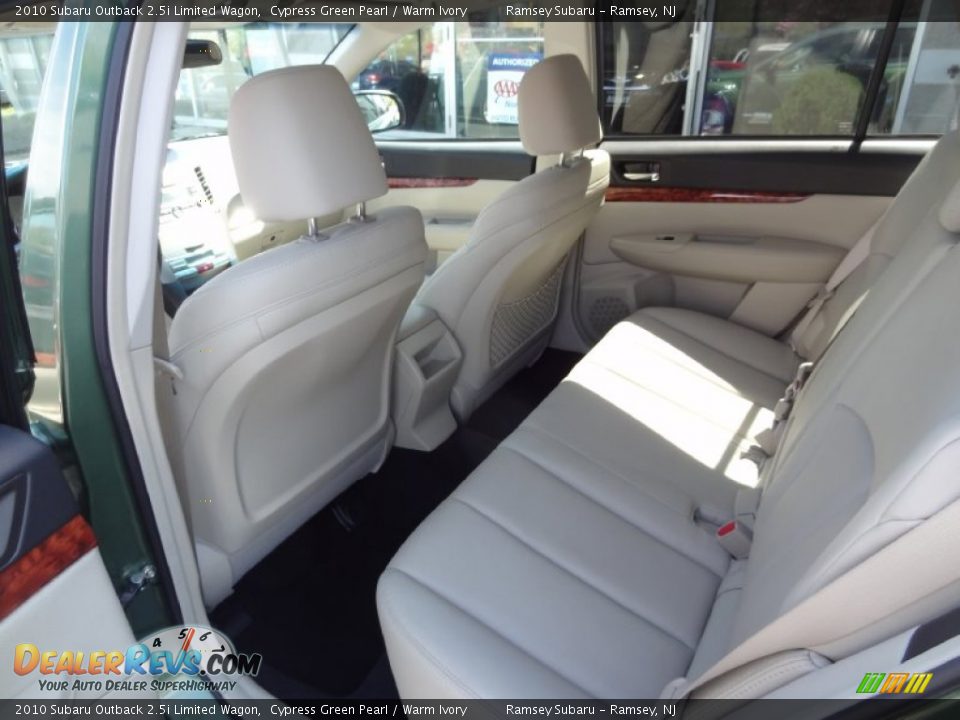 2010 Subaru Outback 2.5i Limited Wagon Cypress Green Pearl / Warm Ivory Photo #13