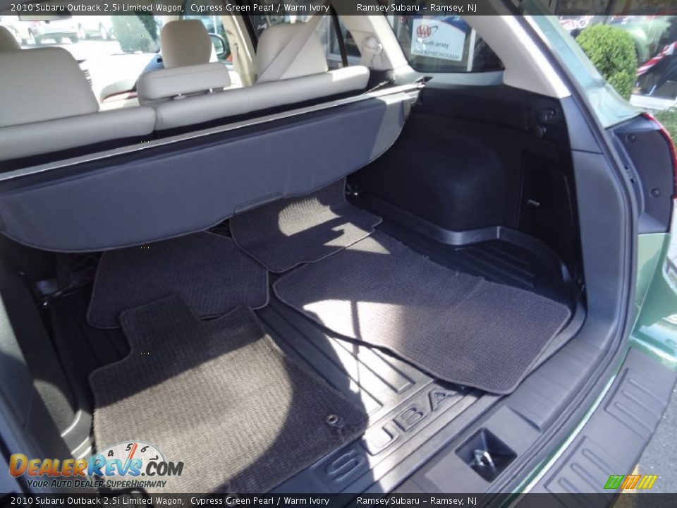 2010 Subaru Outback 2.5i Limited Wagon Cypress Green Pearl / Warm Ivory Photo #20