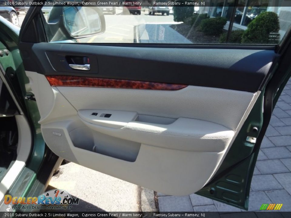 2010 Subaru Outback 2.5i Limited Wagon Cypress Green Pearl / Warm Ivory Photo #28