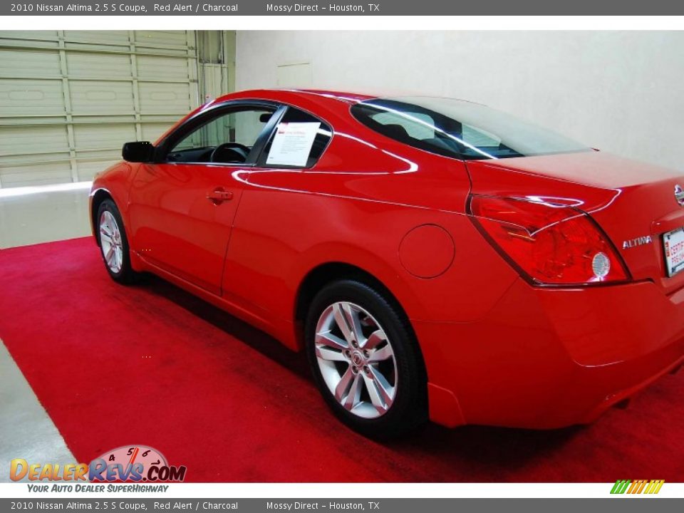 2010 Nissan Altima 2.5 S Coupe Red Alert / Charcoal Photo #4