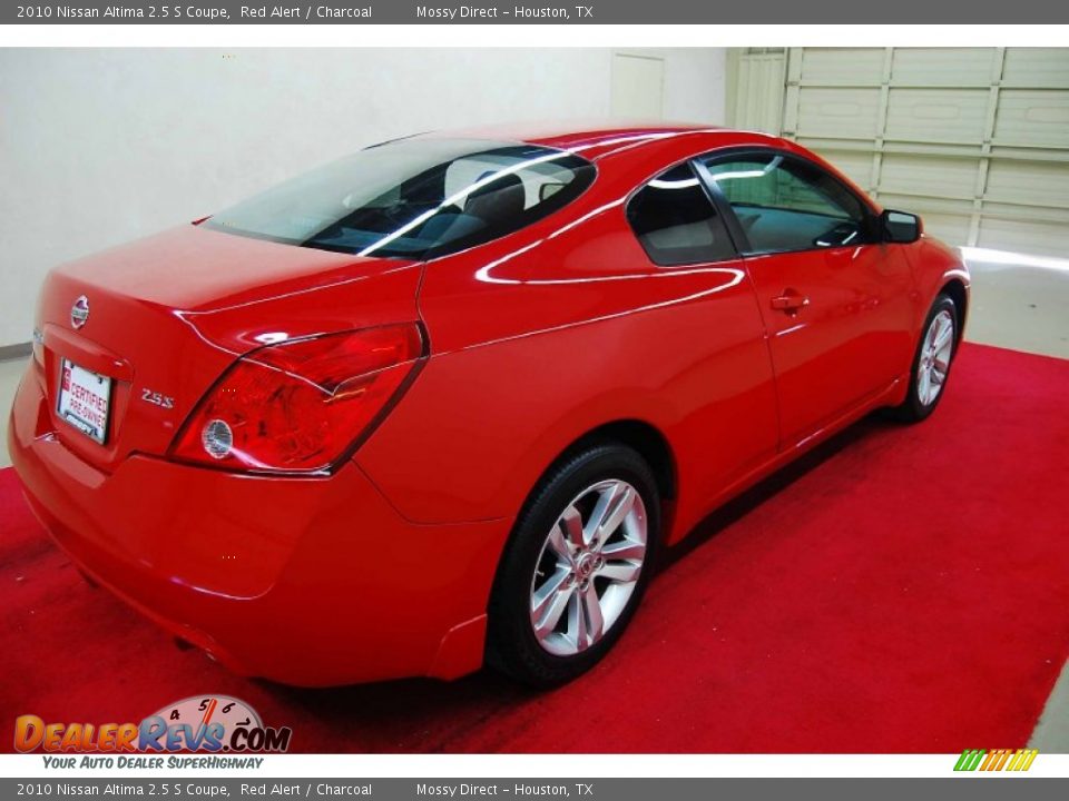 2010 Nissan Altima 2.5 S Coupe Red Alert / Charcoal Photo #6