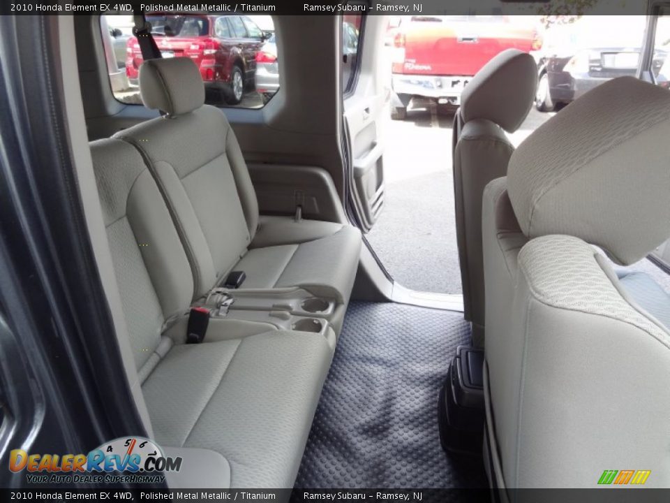 2010 Honda Element EX 4WD Polished Metal Metallic / Titanium Photo #23