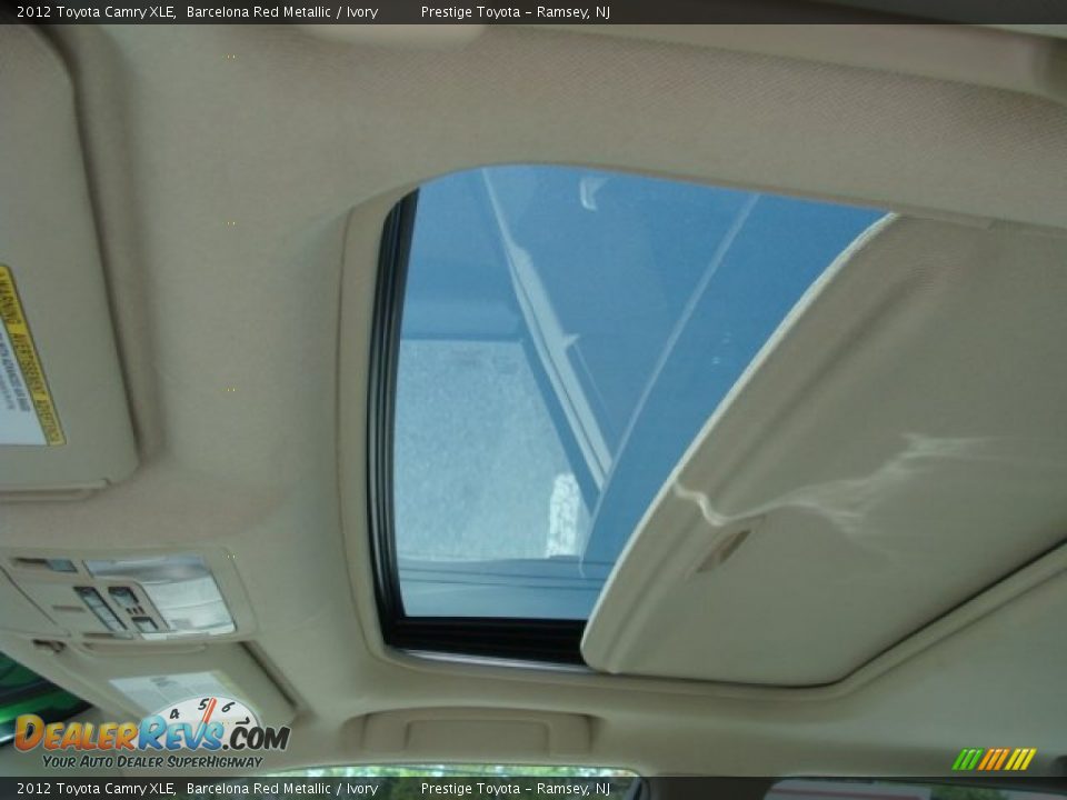 2012 Toyota Camry XLE Barcelona Red Metallic / Ivory Photo #8
