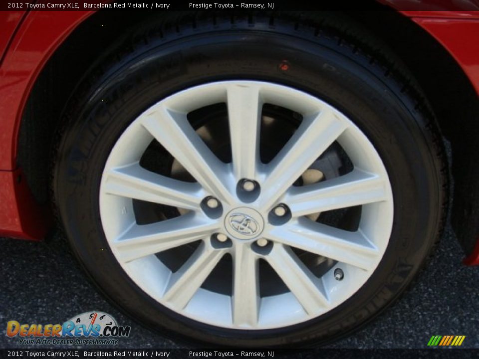 2012 Toyota Camry XLE Barcelona Red Metallic / Ivory Photo #14
