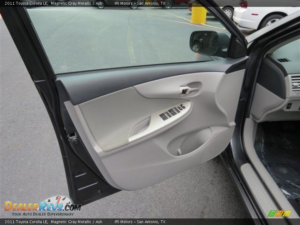 2011 Toyota Corolla LE Magnetic Gray Metallic / Ash Photo #10