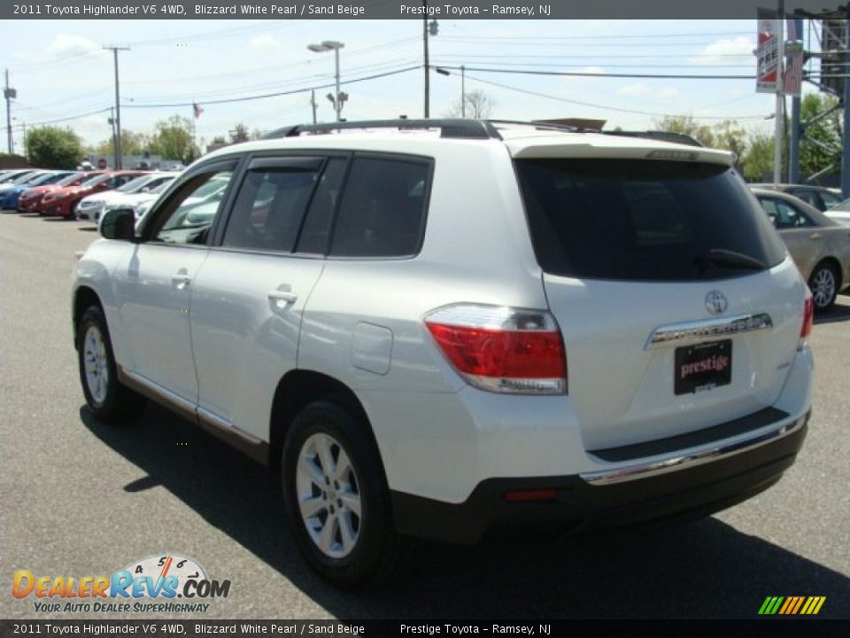 2011 Toyota Highlander V6 4WD Blizzard White Pearl / Sand Beige Photo #4