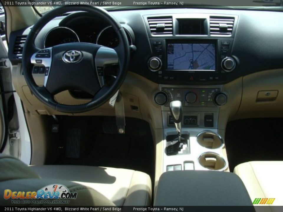 2011 Toyota Highlander V6 4WD Blizzard White Pearl / Sand Beige Photo #9