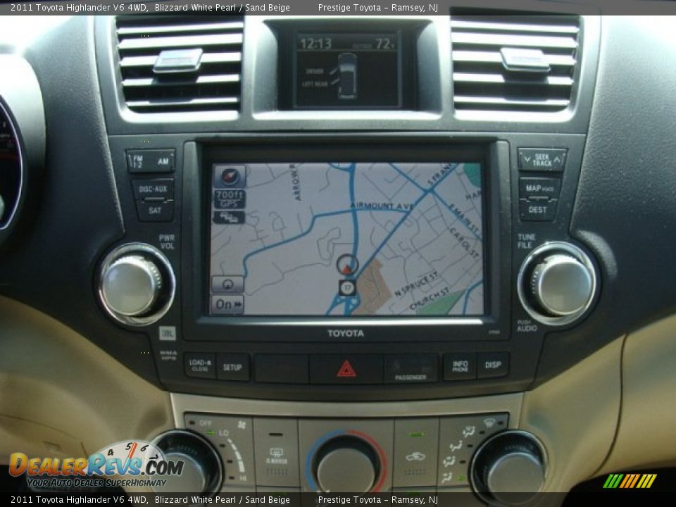 2011 Toyota Highlander V6 4WD Blizzard White Pearl / Sand Beige Photo #11
