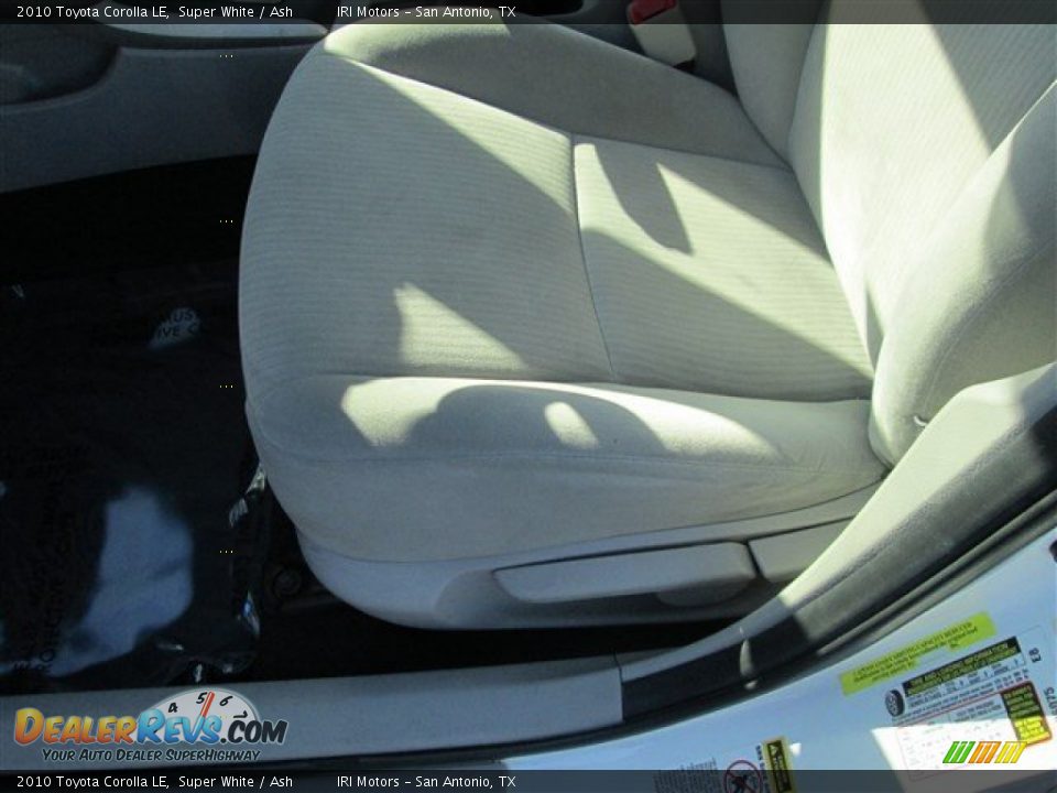 2010 Toyota Corolla LE Super White / Ash Photo #10