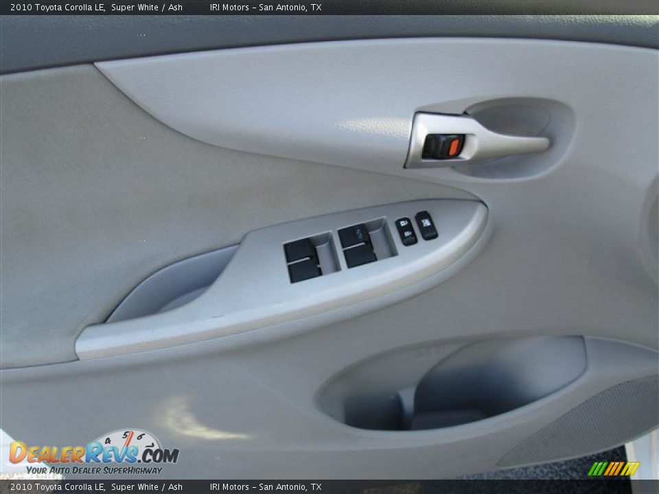 2010 Toyota Corolla LE Super White / Ash Photo #13