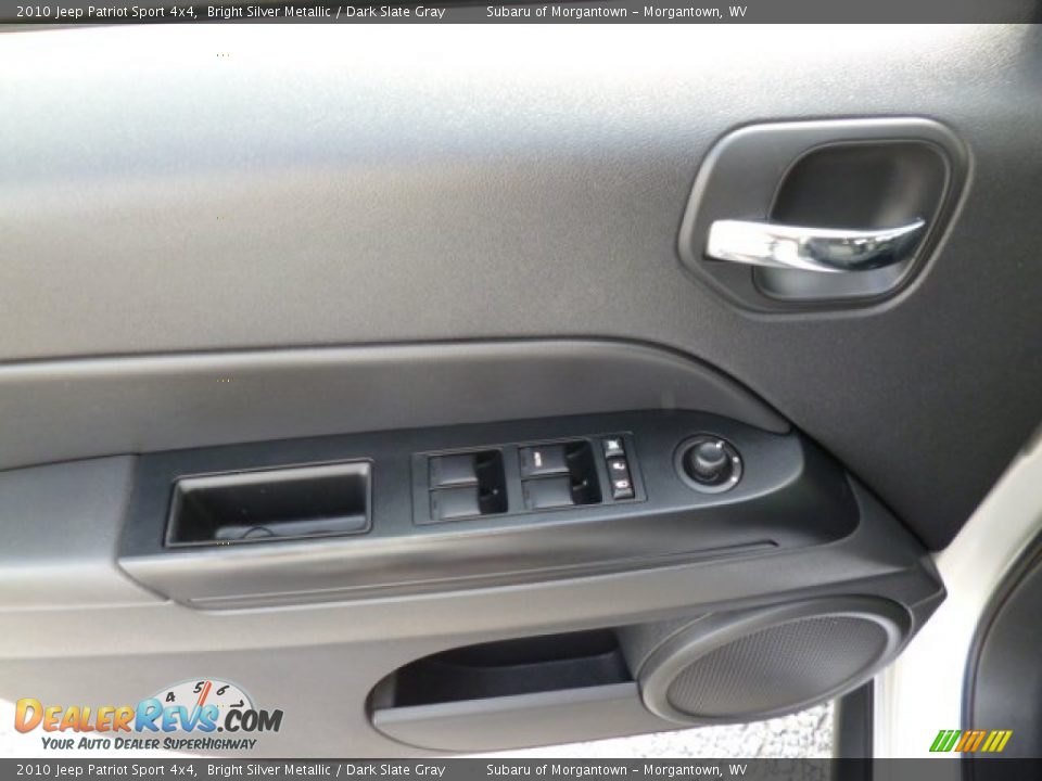 2010 Jeep Patriot Sport 4x4 Bright Silver Metallic / Dark Slate Gray Photo #18