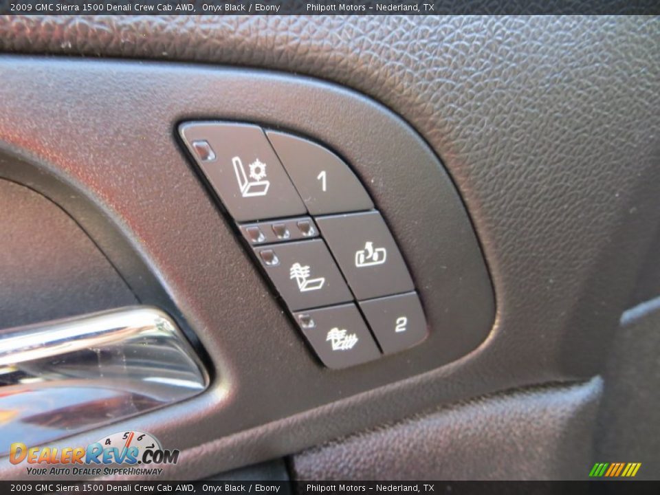 2009 GMC Sierra 1500 Denali Crew Cab AWD Onyx Black / Ebony Photo #32