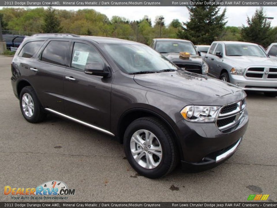 Front 3/4 View of 2013 Dodge Durango Crew AWD Photo #4