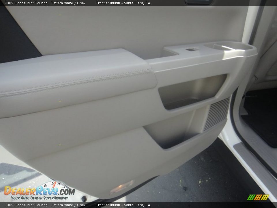 2009 Honda Pilot Touring Taffeta White / Gray Photo #12