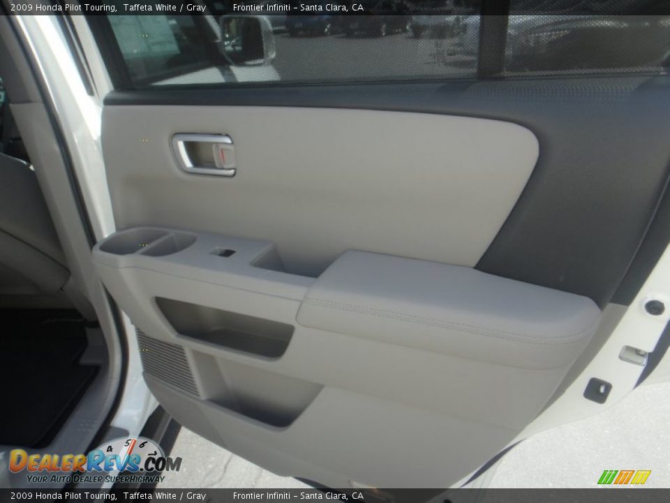 2009 Honda Pilot Touring Taffeta White / Gray Photo #18