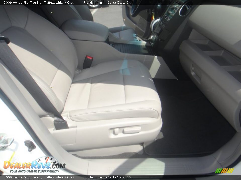 2009 Honda Pilot Touring Taffeta White / Gray Photo #22