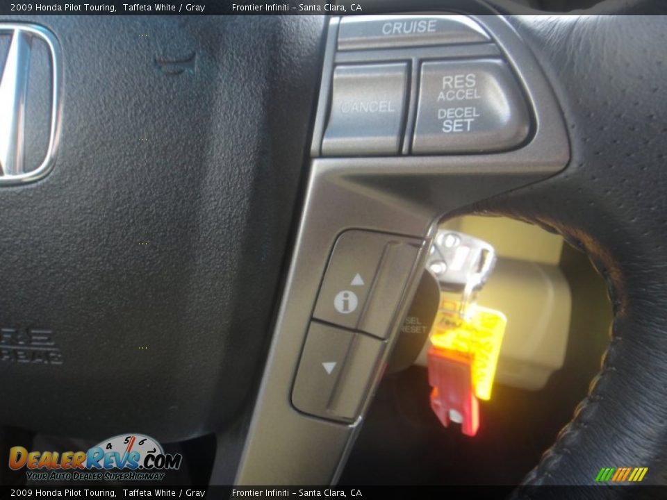 2009 Honda Pilot Touring Taffeta White / Gray Photo #27