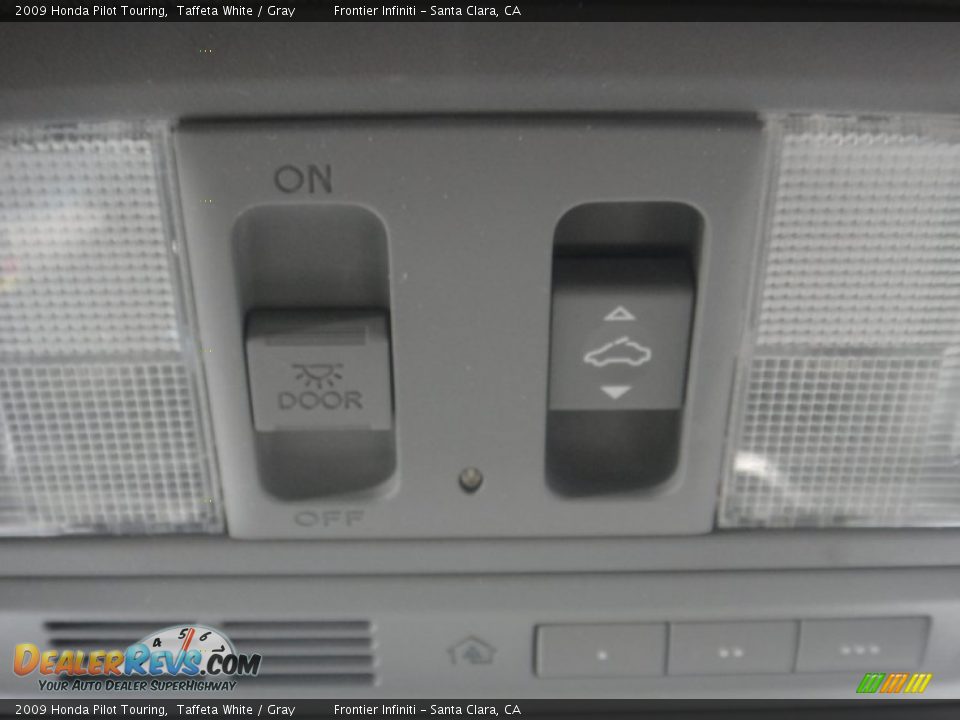 2009 Honda Pilot Touring Taffeta White / Gray Photo #36