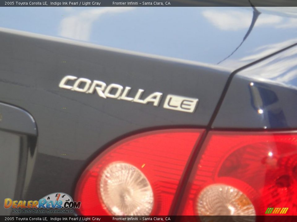2005 Toyota Corolla LE Indigo Ink Pearl / Light Gray Photo #6