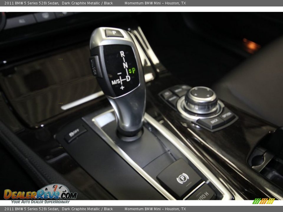 2011 BMW 5 Series 528i Sedan Dark Graphite Metallic / Black Photo #24