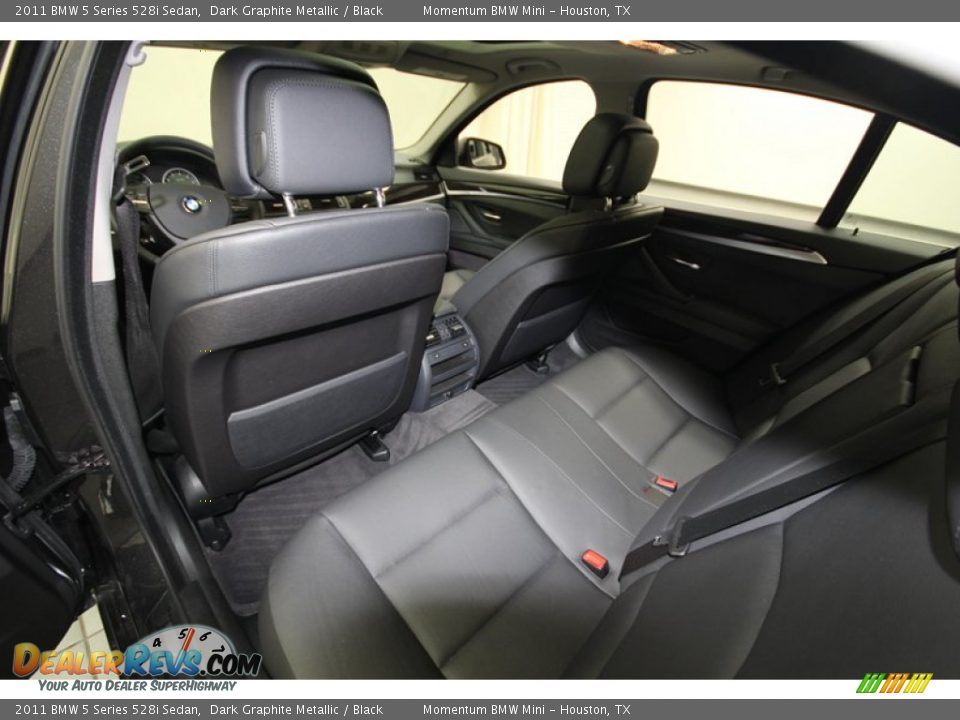 2011 BMW 5 Series 528i Sedan Dark Graphite Metallic / Black Photo #31