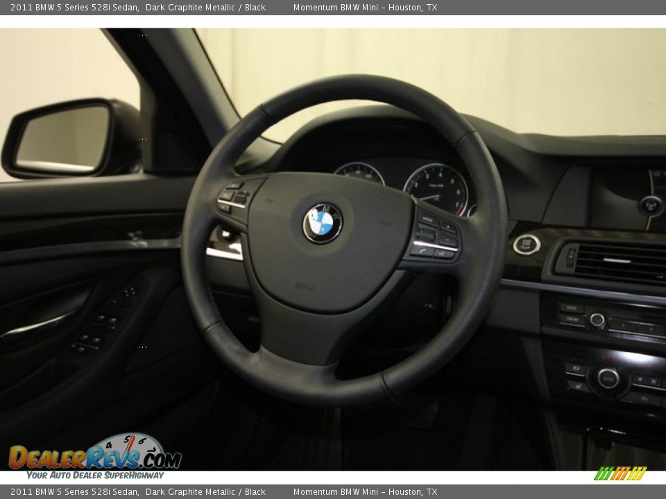 2011 BMW 5 Series 528i Sedan Dark Graphite Metallic / Black Photo #32